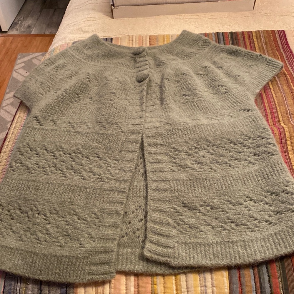 Cardigan sweater